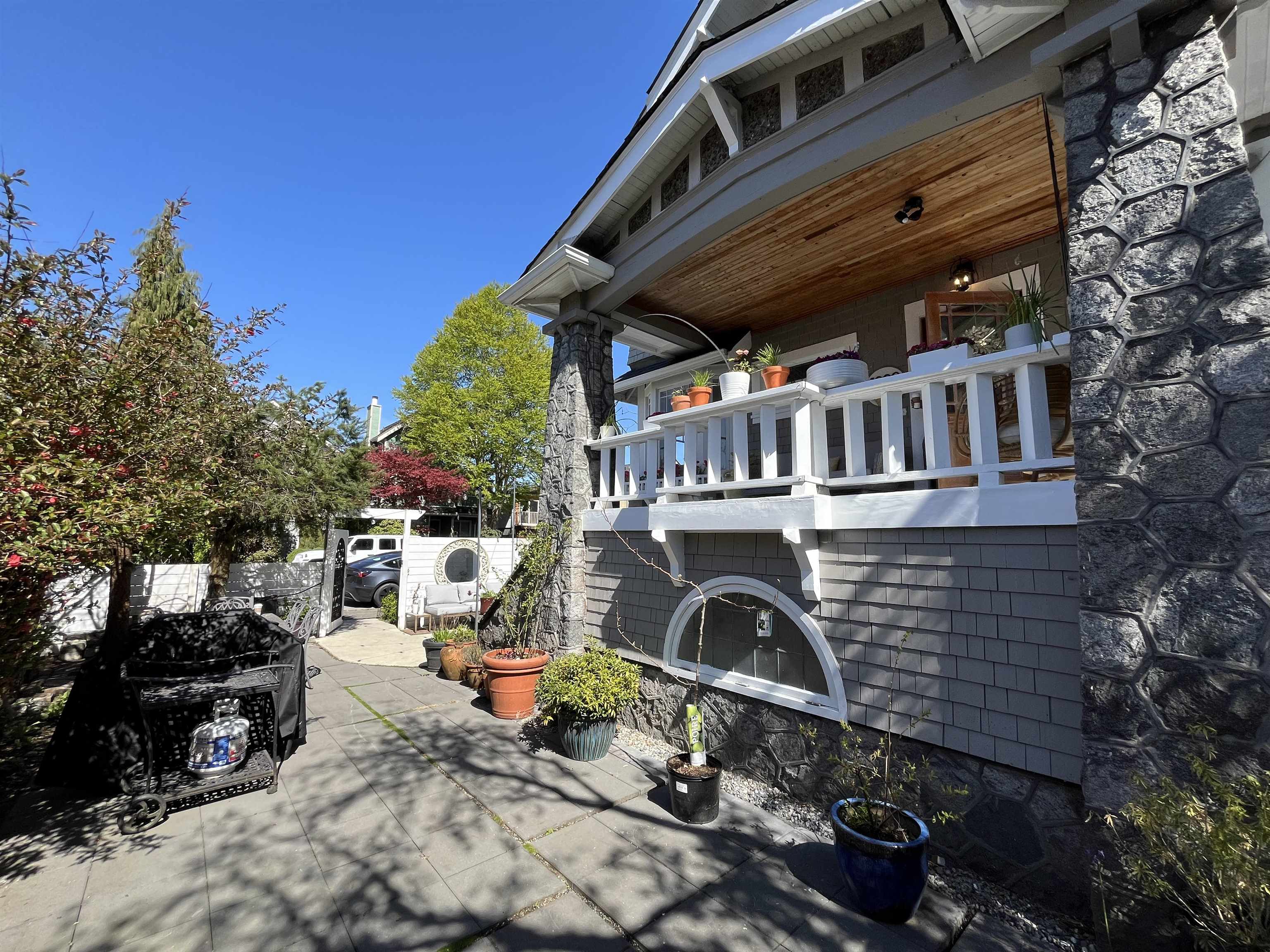 1902 BLENHEIM STREET, Vancouver, British Columbia House/Single Family, 10 Bedrooms, 7 Bathrooms, Residential Detached,For Sale, MLS-R2869352