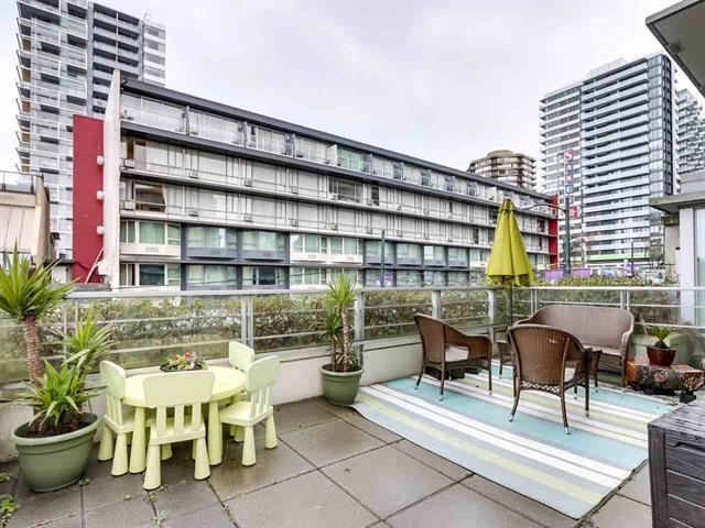 301-1762 DAVIE STREET, Vancouver, British Columbia V6G 1W2, 2 Bedrooms Bedrooms, ,2 BathroomsBathrooms,Residential Attached,For Sale,R2870234
