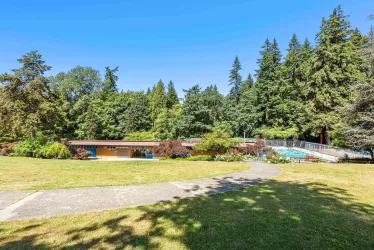 Robert Burnaby Park outdoor pool