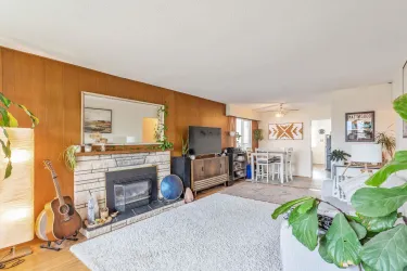 Gas fireplace in the spacious Living Room!